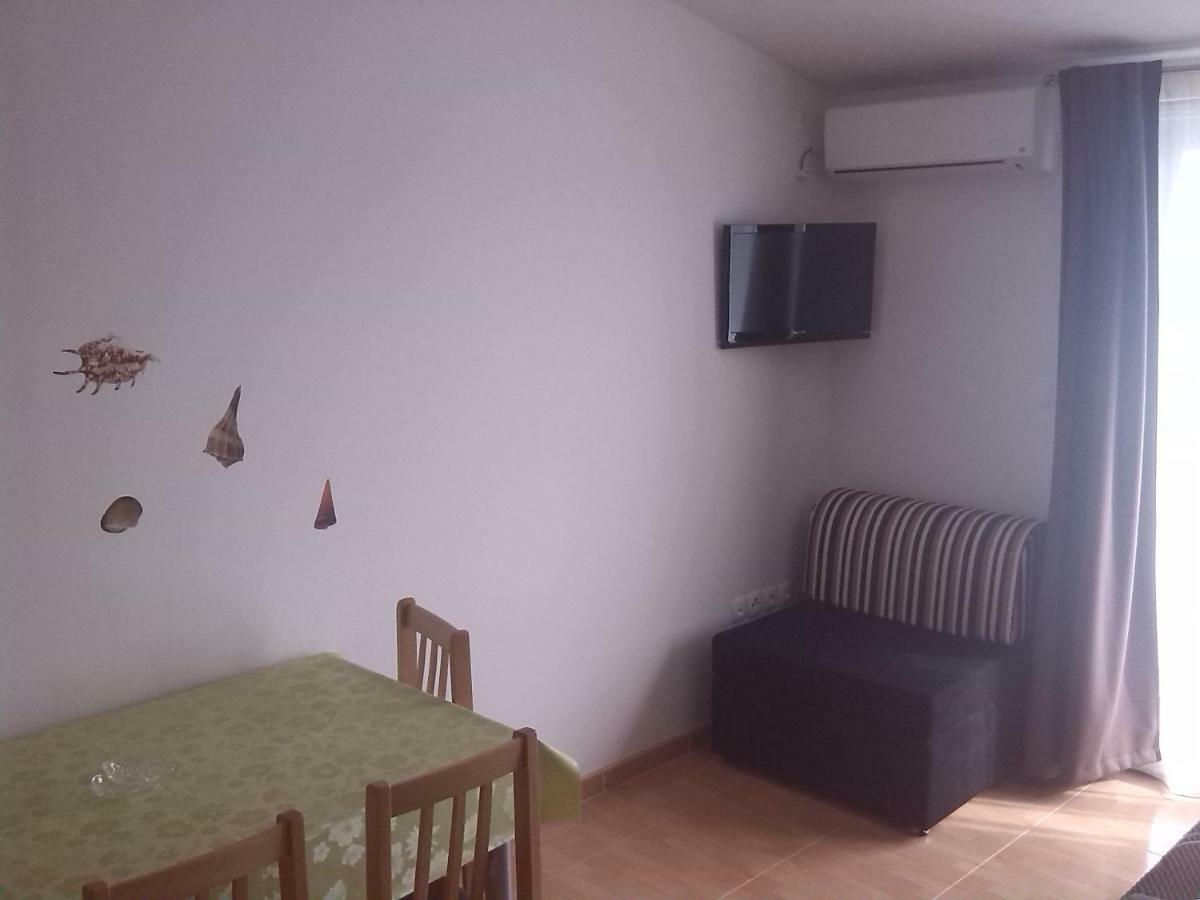 Apartmani Luna Novalja Dış mekan fotoğraf